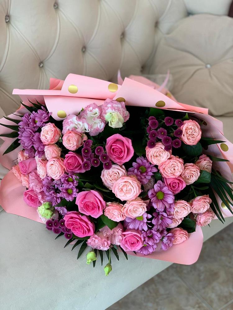 Букет цветов из: Хризантемы, Розы и Лизиантусы в Кинели Самарская область