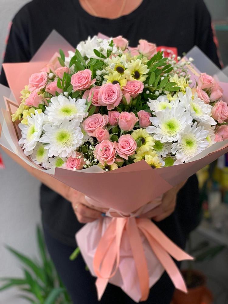 Букет цветов из: Розы и Хризантемы в Кинели Самарская область