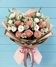 Букет цветов из:  Розы, Альстромерии и Лизиантусы в Кинели Самарская область