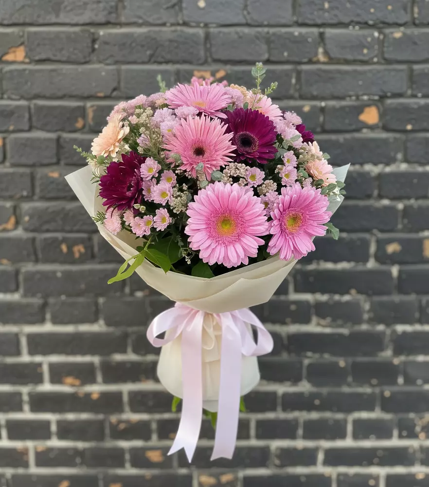 Букет цветов из: Герберы и Хризантемы в Кинели Самарская область