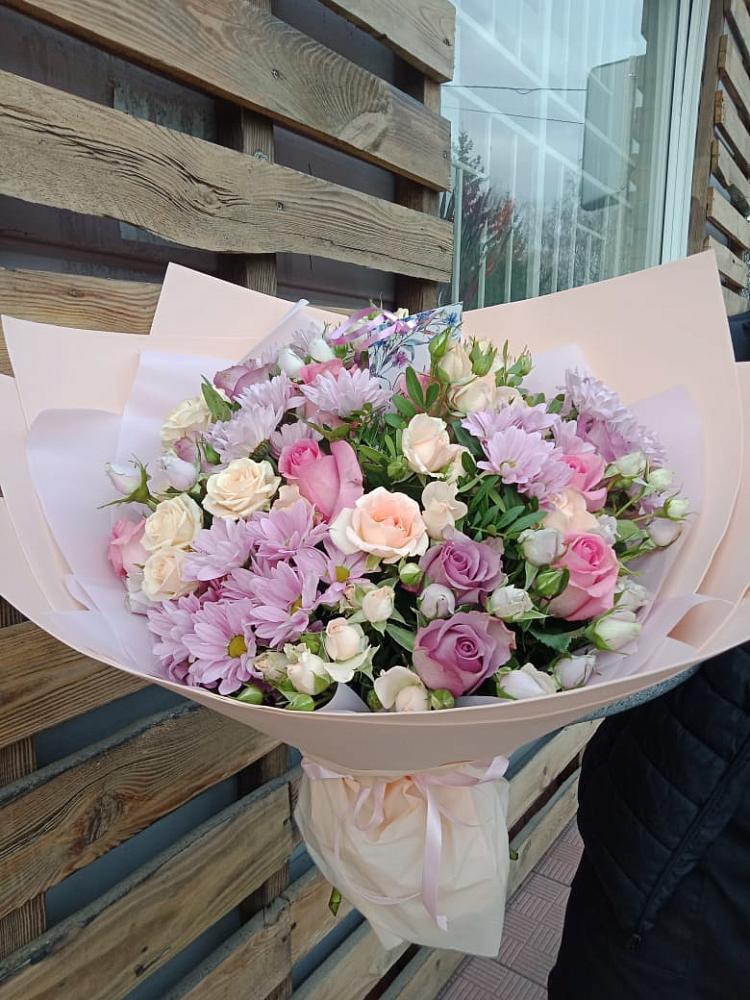 Букет цветов из: Розы и Хризантемы в Кинели Самарская область