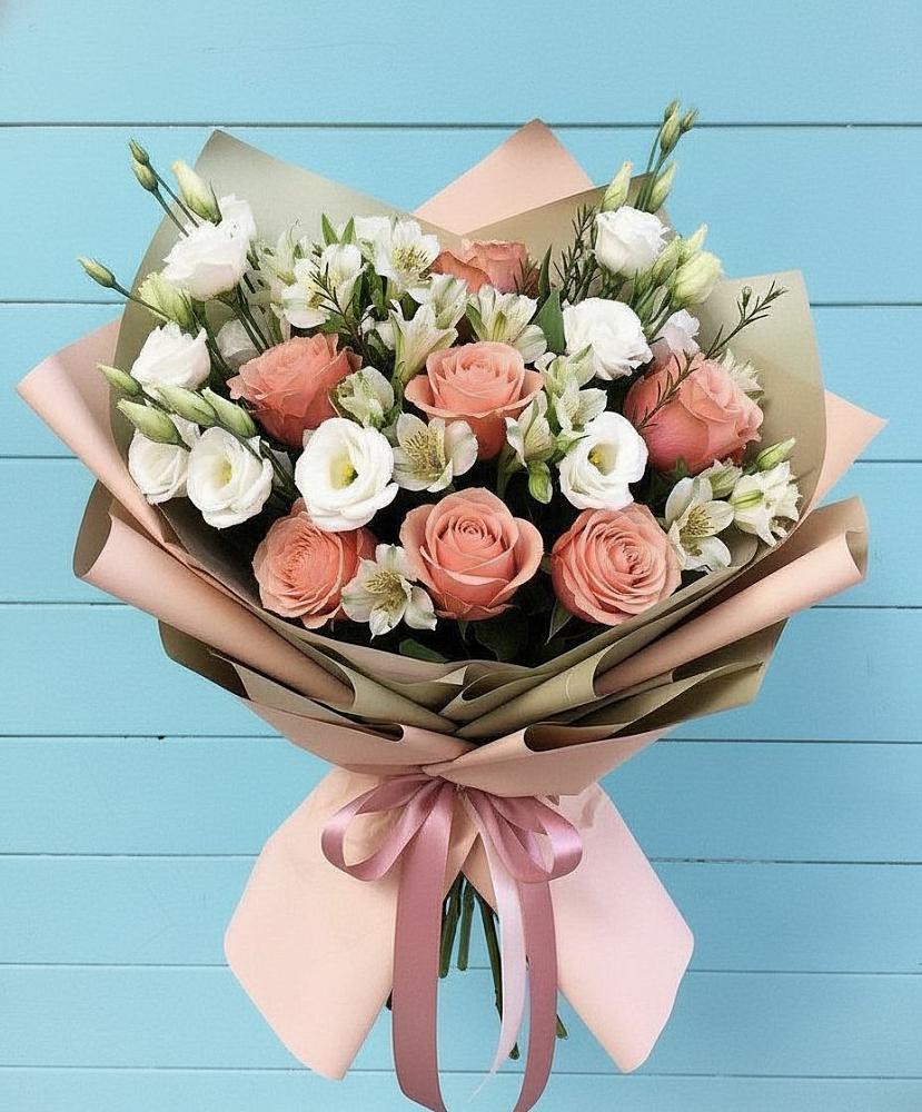 Букет цветов из: Розы, Альстромерии и Лизиантусы в Кинели Самарская область