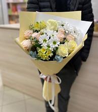 Букет цветов из:  Альстромерии, Розы и Хризантемы в Кинели Самарская область
