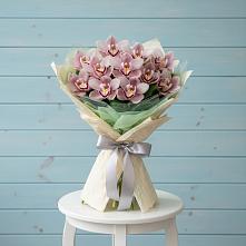 Букет цветов из:  Орхидеи и Розы в Кинели Самарская область