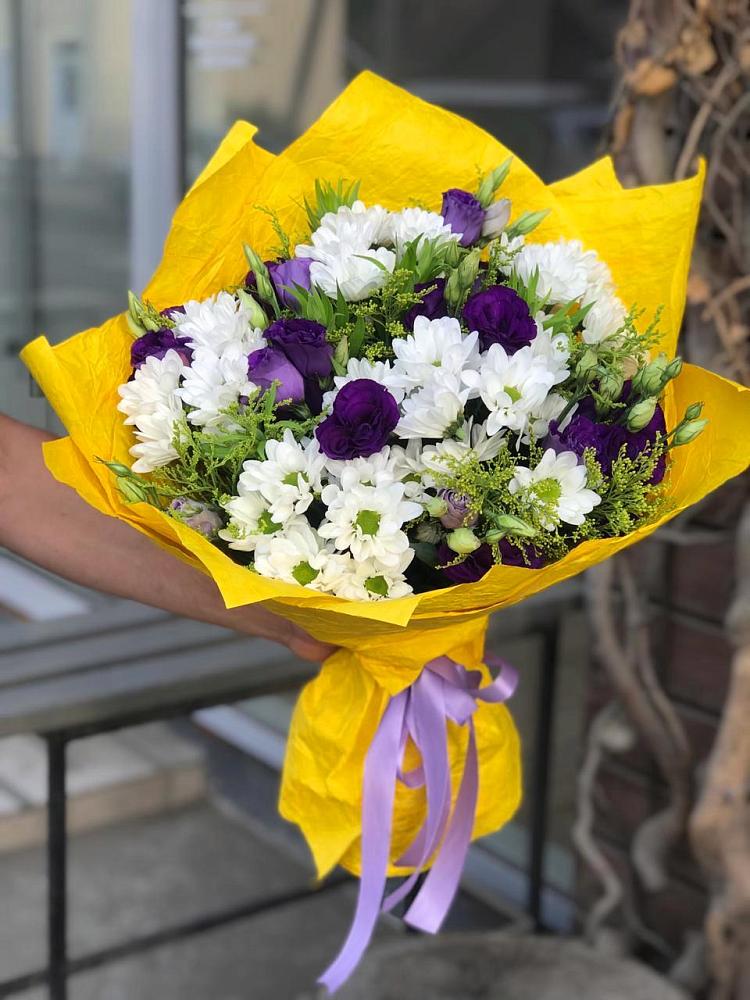Букет цветов из: Ирисы, Хризантемы и Ромашки в Кинели Самарская область