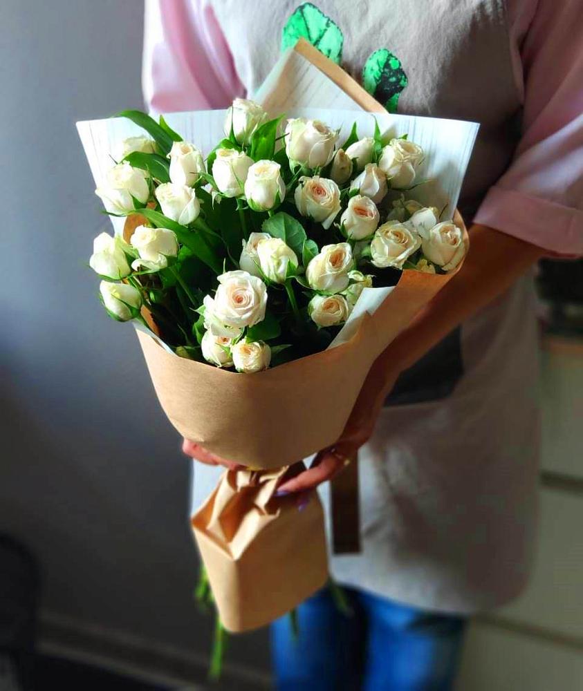 Букет цветов из: Розы в Кинели Самарская область