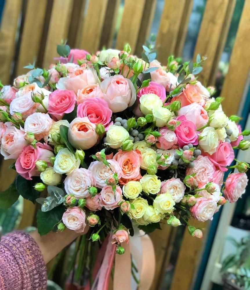 Букет цветов из: Розы в Кинели Самарская область