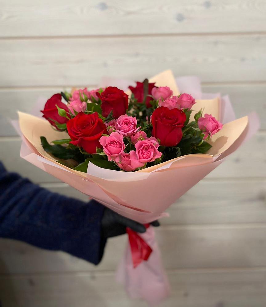 Букет цветов из: Розы в Кинели Самарская область