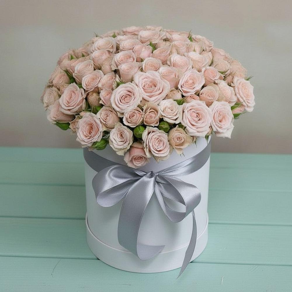 Цветочная композиция из Розы в шляпной коробке в Кинели Самарская область