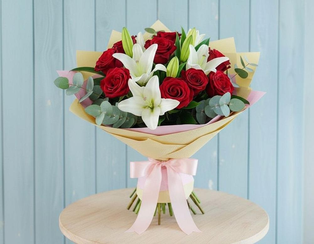 Букет цветов из: Лилии и Розы в Кинели Самарская область